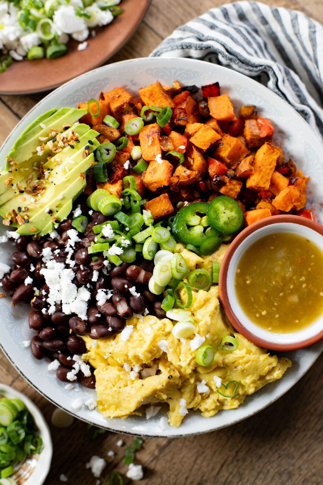 Plant Based Breakfast Bowls to Start Your Day (1)